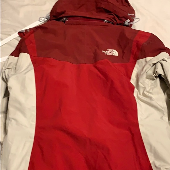 North face XS shell - Picture 11 of 11